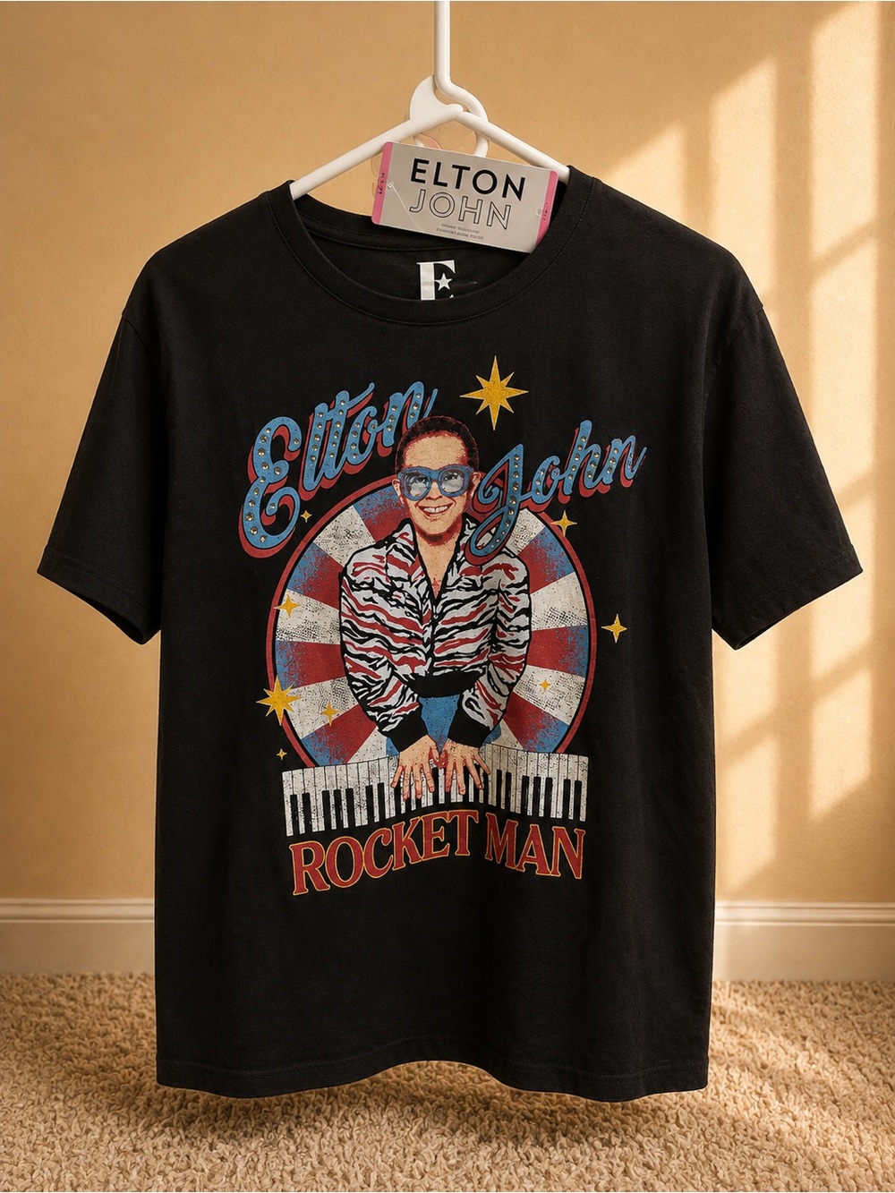 Elton John Rocket Man T-Shirt Women’s Small Black Officially Licensed NWT